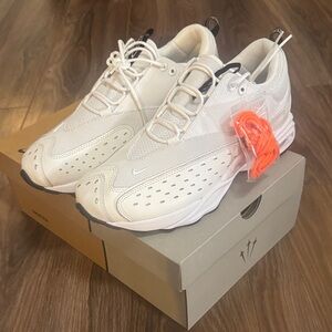 Nike White Men’s Air Zoom Drive SP Nocta